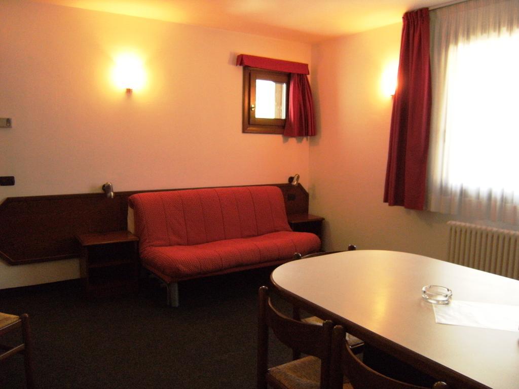 Appartamenti Nevegall Livigno Room photo