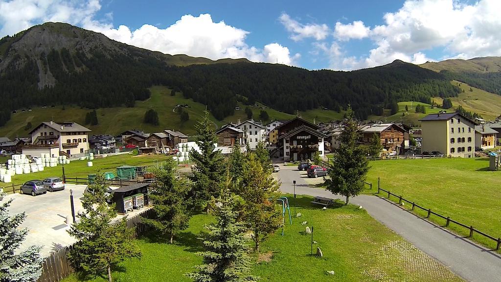 Appartamenti Nevegall Livigno Exterior photo